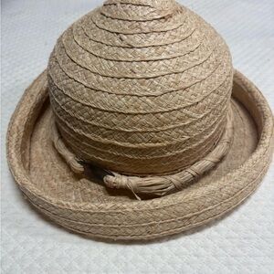 Liz Claiborne Beige Woven Hat